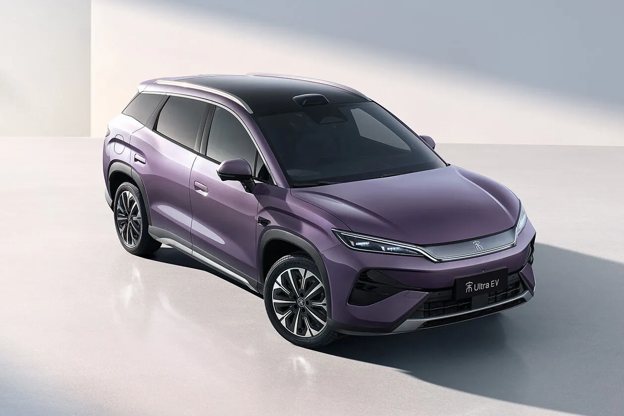 BYD Song Ultra vehicle photograph