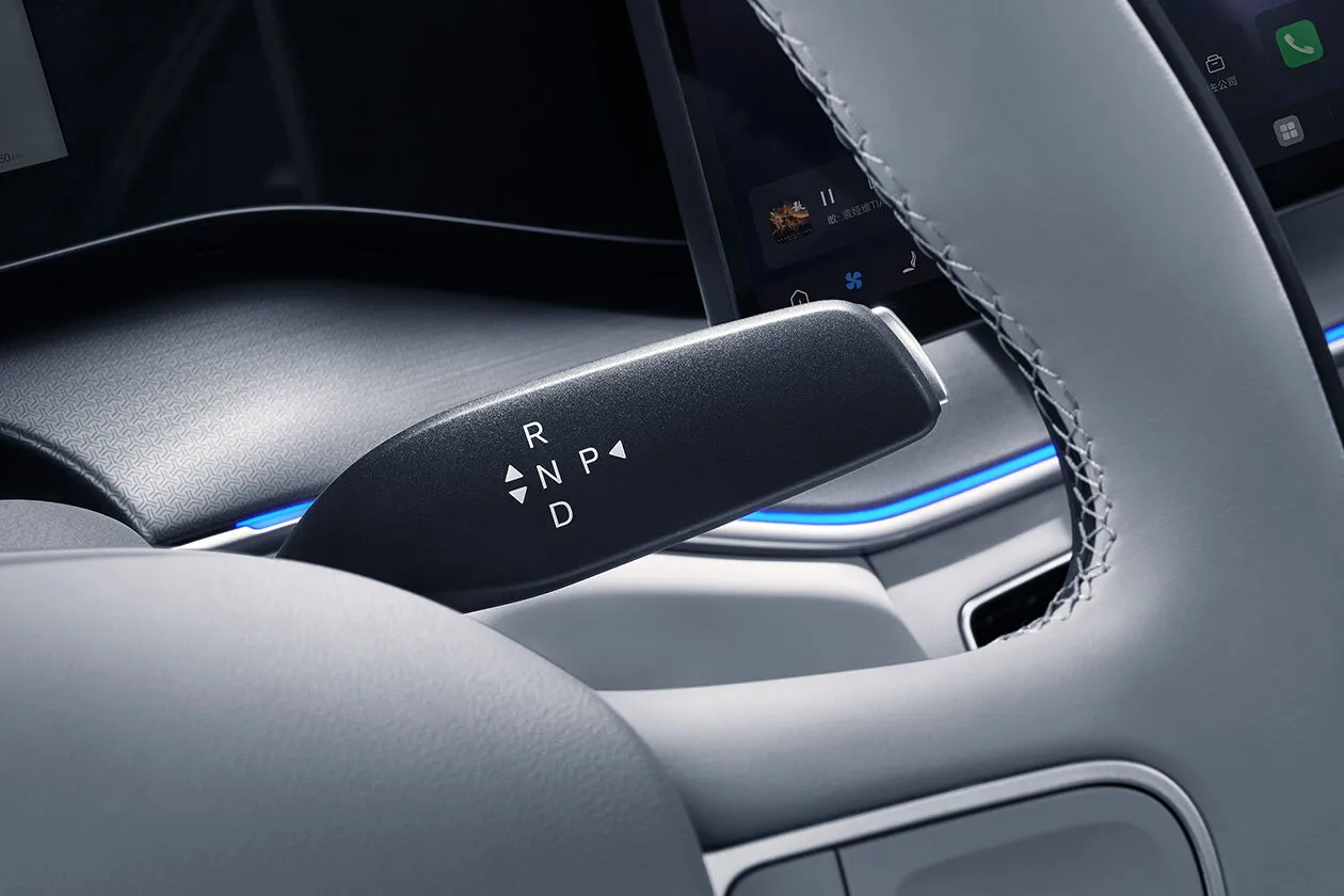 BYD Song Ultra · Interieur 8