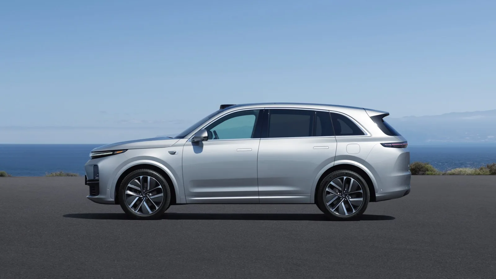 Li Auto L7 exterior vehicle photograph