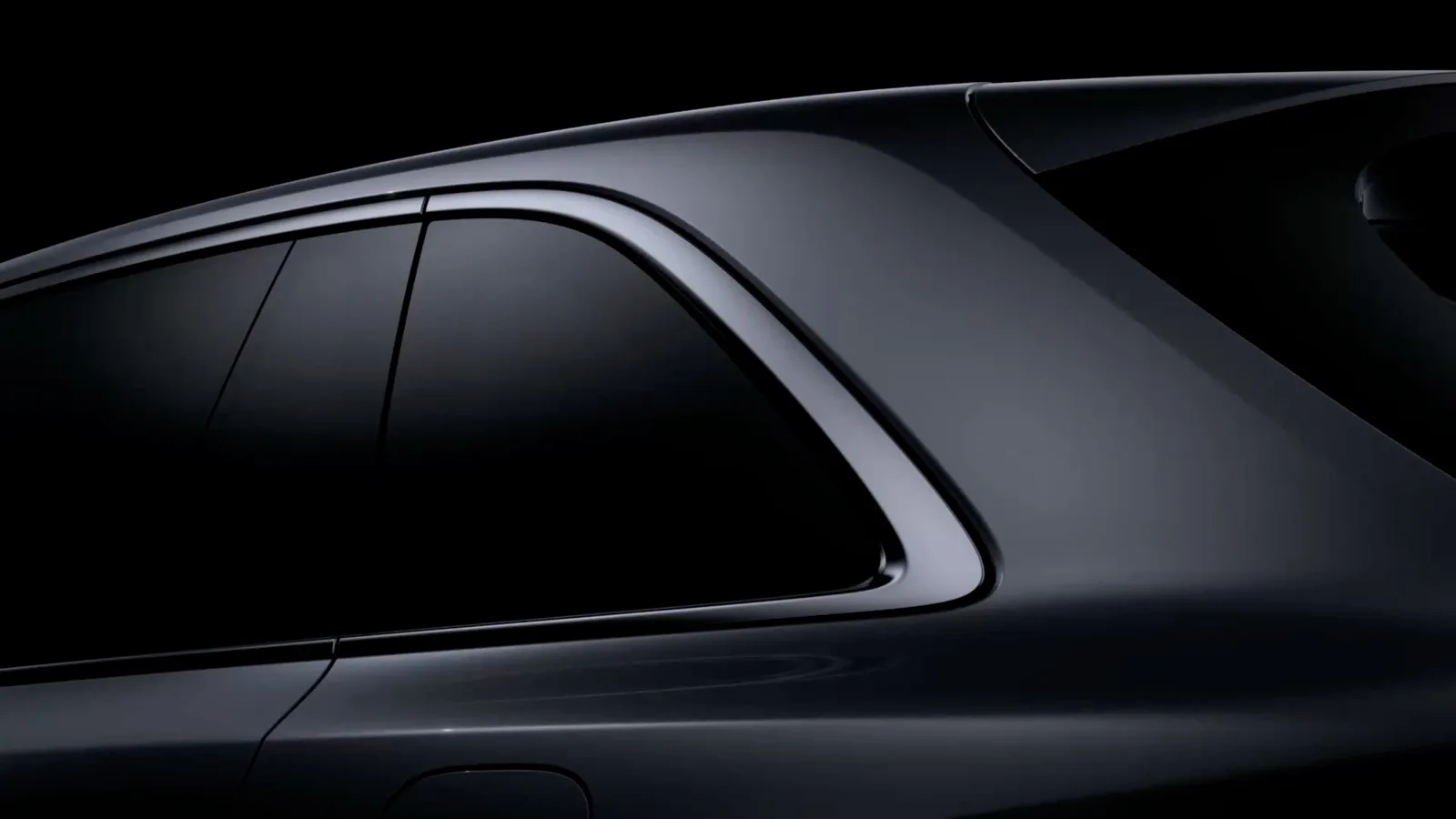 Li Auto L8 · Rear-quarter silhouette · view 2