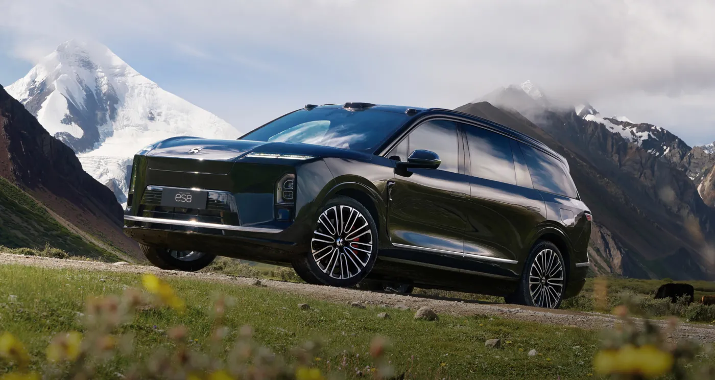 NIO ES8 vehicle photograph