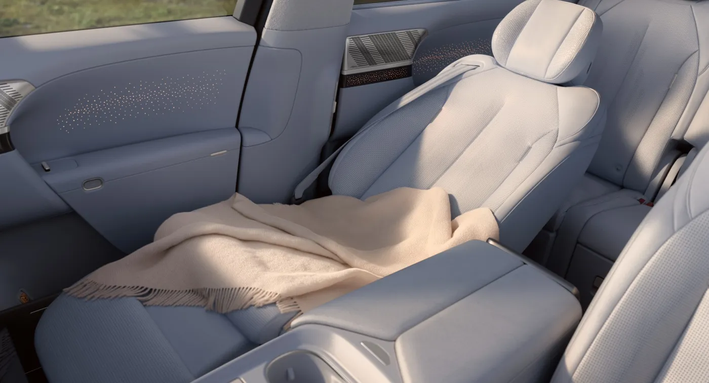 XPENG G9L · Seat upholstery · view 9