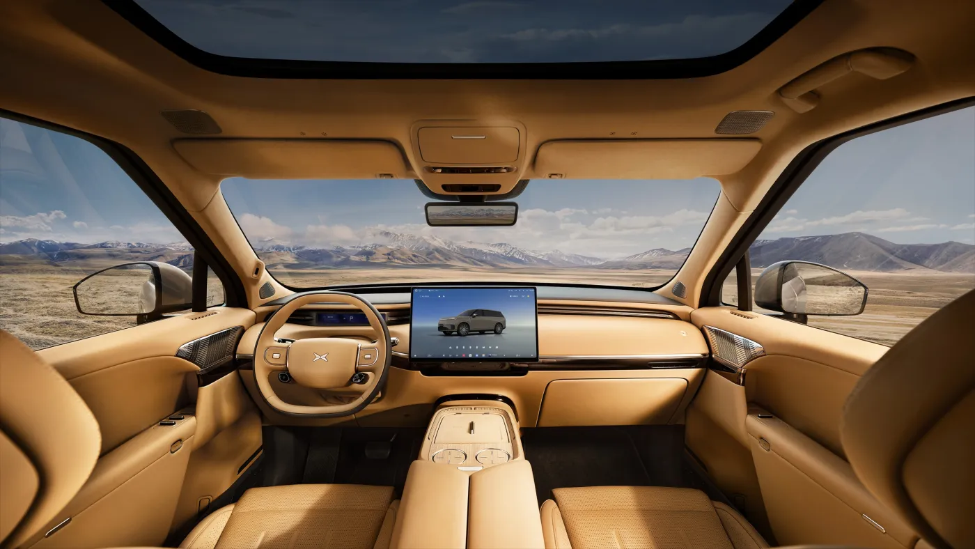 XPENG GX · Dashboard panorama · view 1