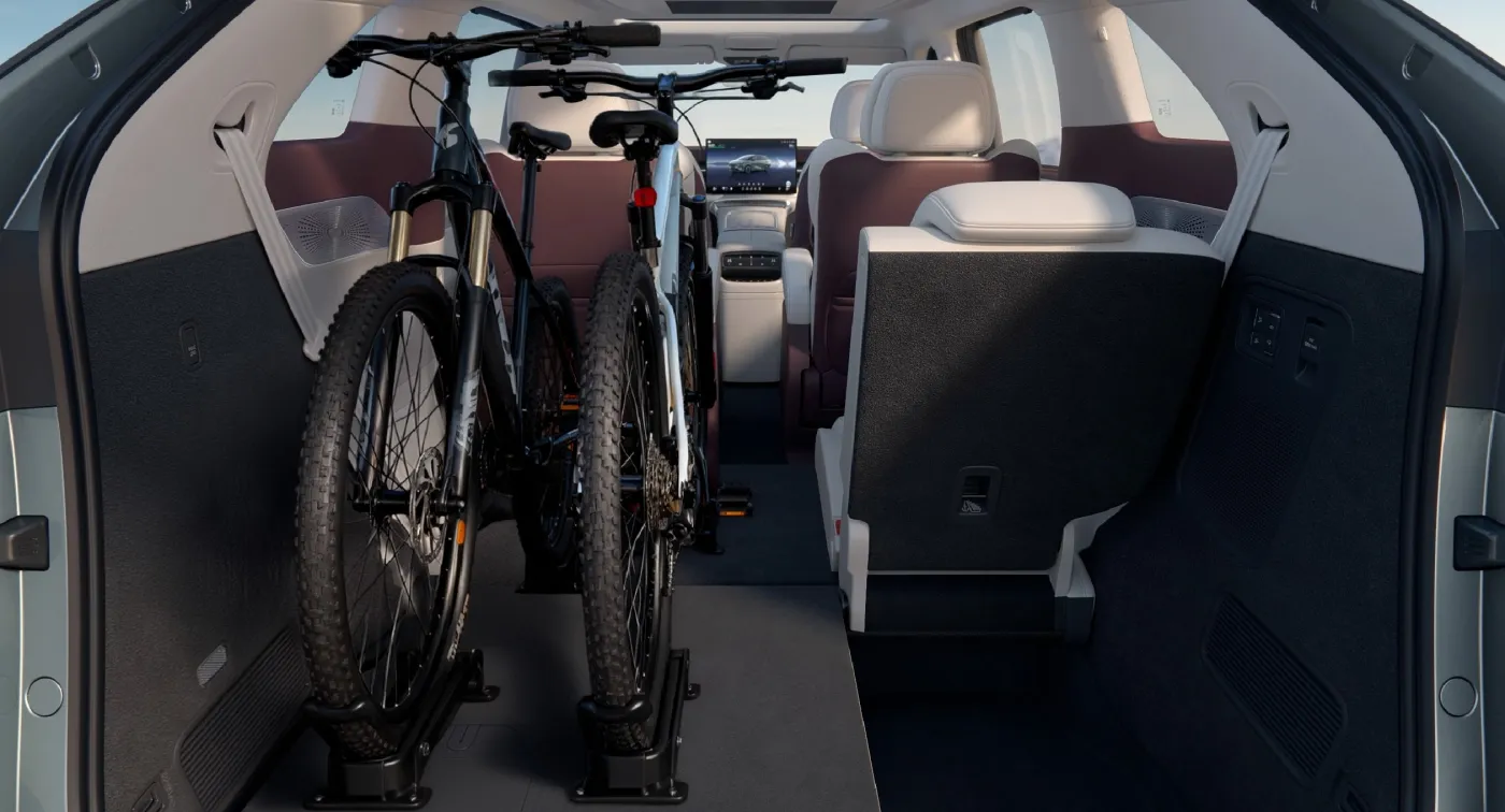 XPENG X9 · Flexible luggage space · view 9