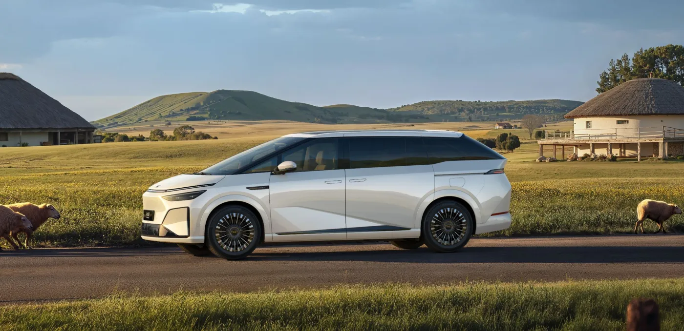 XPENG X9 · Rear three-quarter view · view 4