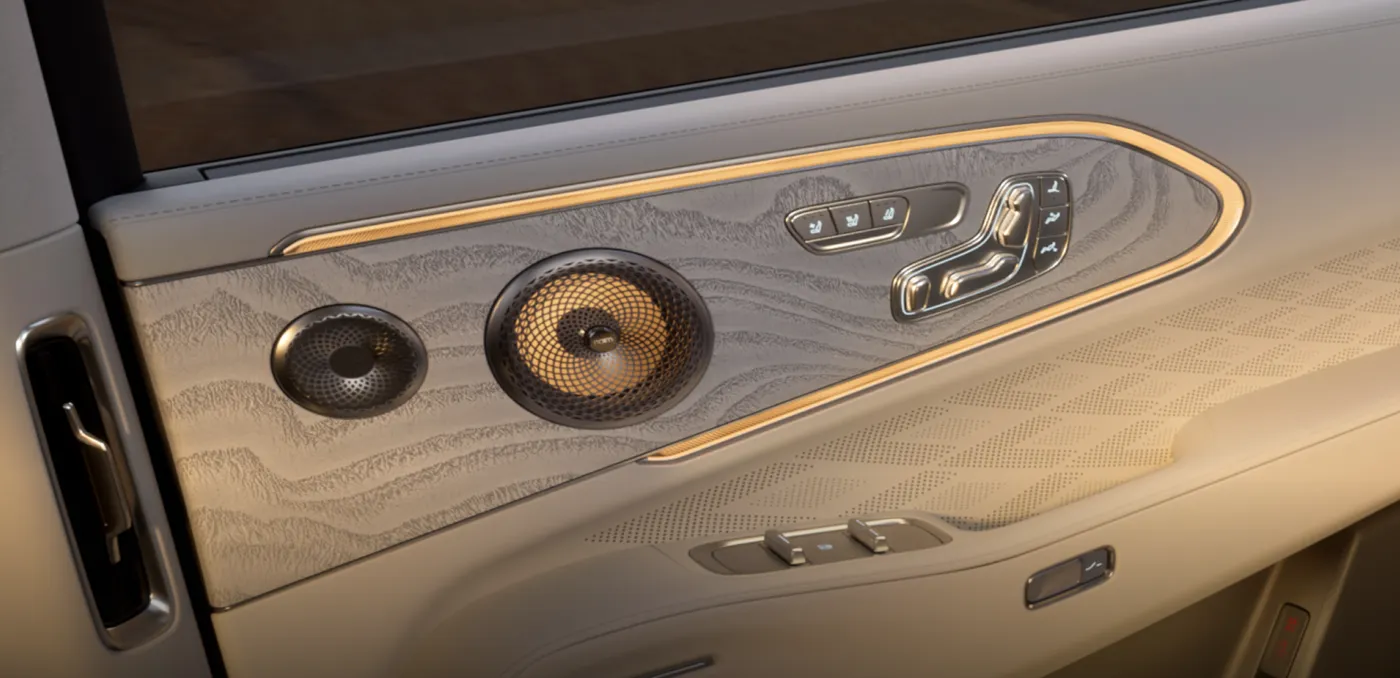 Zeekr 8X · Interior 2